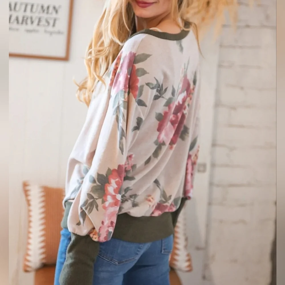 Taupe Floral Print Top - Picture 3 of 3